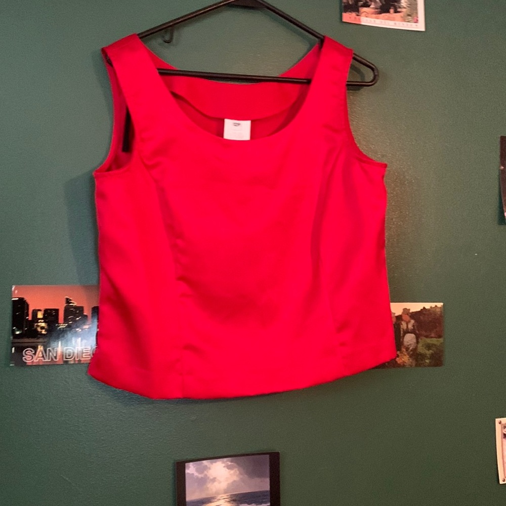 Crop top